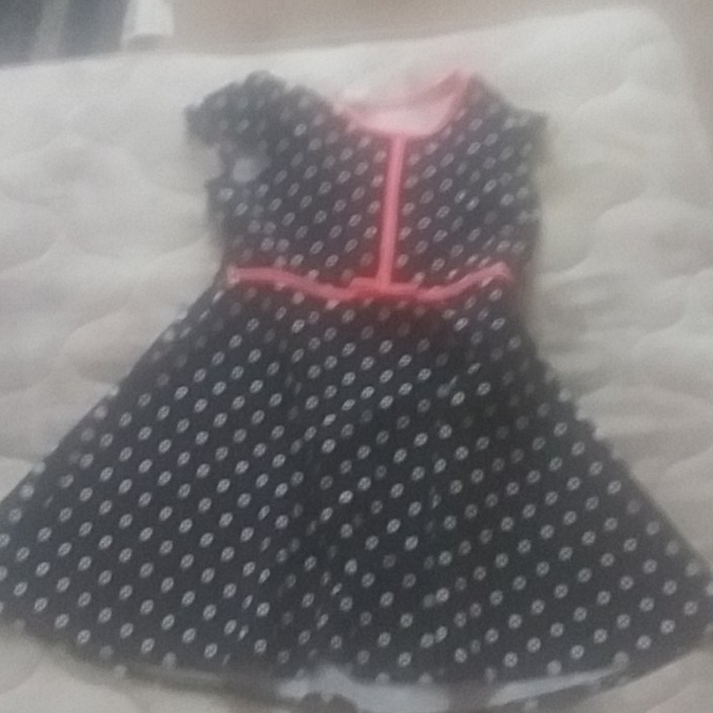Dress - Picture 2 of 3